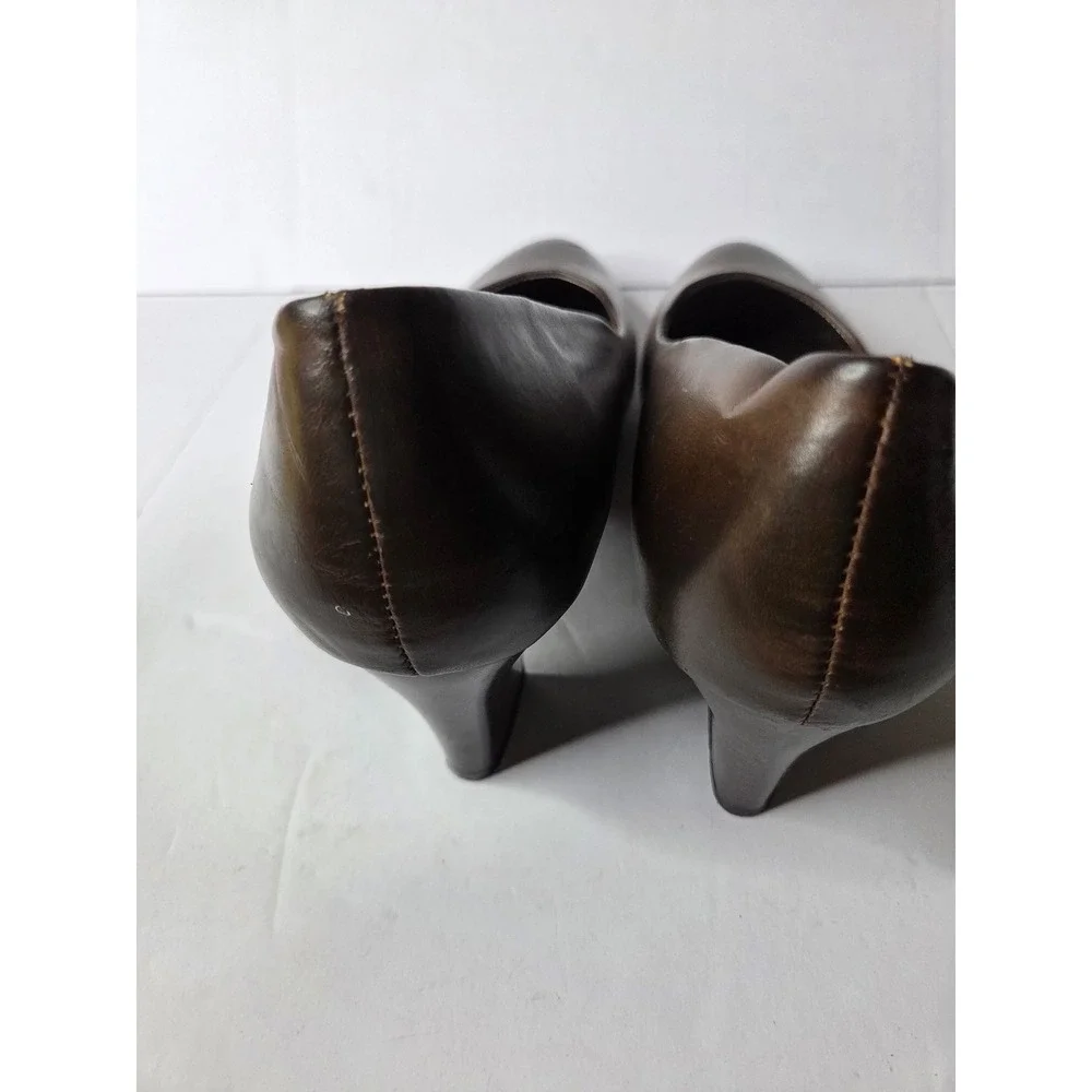 Pierre Dumas Flexibles Dexter-1 Brown Round Toe Block Heel Pumps Womens Size 10M